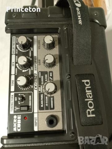 Продавам усилвател за китара Roland Micro Cube. , снимка 2 - Китари - 53792866