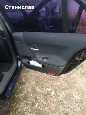 лагуна на части 2.0i, снимка 7 - Автомобили и джипове - 52178654