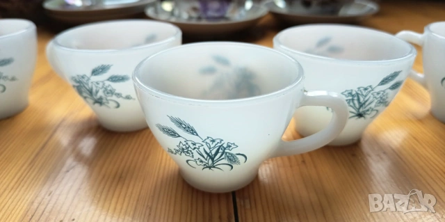 Винтидж чашки за кафе  Rigopal - Primavera, опалово стъкло