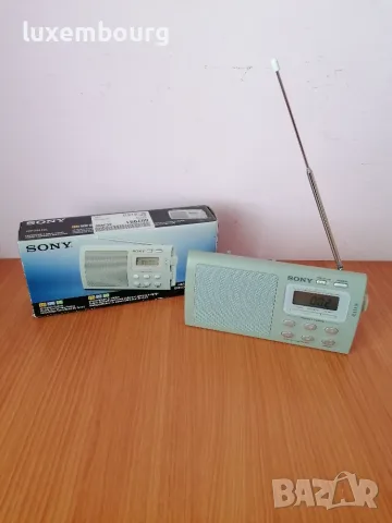 Продавам Sony icf-m410l