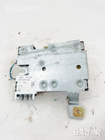 Усилвател антена AU 350 за Audi A3 (2003 - 2012), 8P3 035 225, 8P3035225, снимка 2 - Части - 51388995