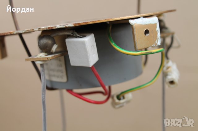 Немски абажур-стъкло и месинг, снимка 13 - Антикварни и старинни предмети - 42434831