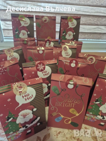 Подаръчета за деца и картонени торти, снимка 3 - Коледни подаръци - 53308097