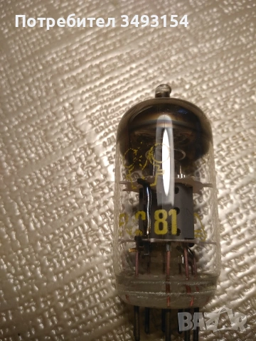 Радиолампа ЕСС81