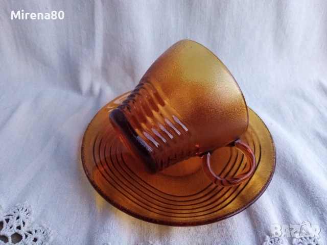 Винтидж дуралекс за чай - Франция !, снимка 3 - Сервизи - 53740041