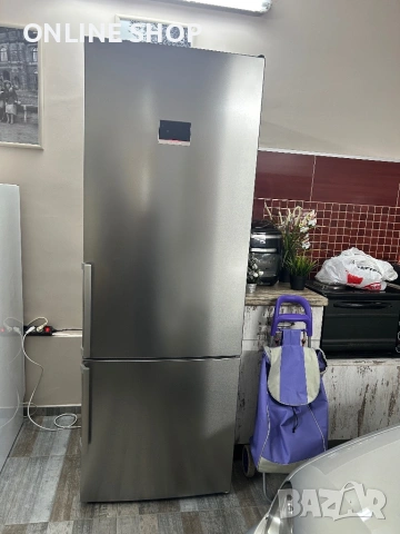 Хладилник с фризер BOSCH нов във гаранция, снимка 2 - Хладилници - 53065838