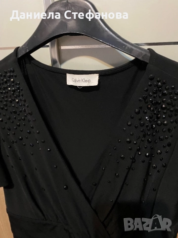Малка черна рокля с камъчета Calvin Klein, снимка 3 - Рокли - 52279421