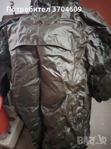 много здрав дъждобран