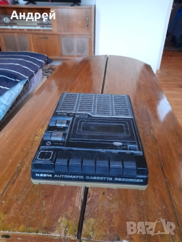 Стар касетофон Philips N2214