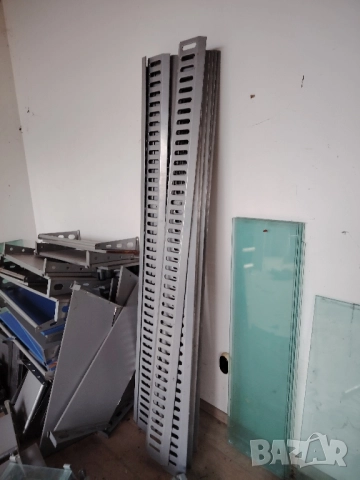 Стелажи, снимка 11 - Стелажи и щандове - 52526984