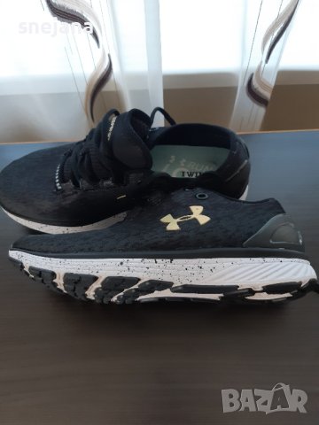 Under Armour Оригинални маратонки , снимка 9 - Маратонки - 41059981