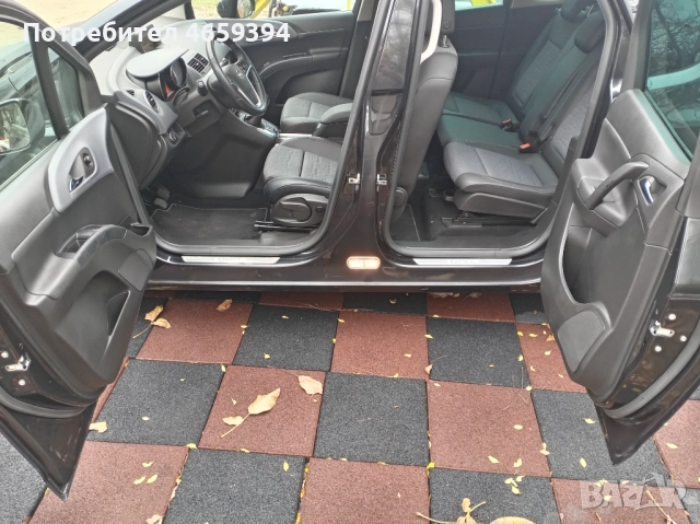 Продавам 2бр Опел мерива б 2012г на части. , снимка 4 - Части - 52520381