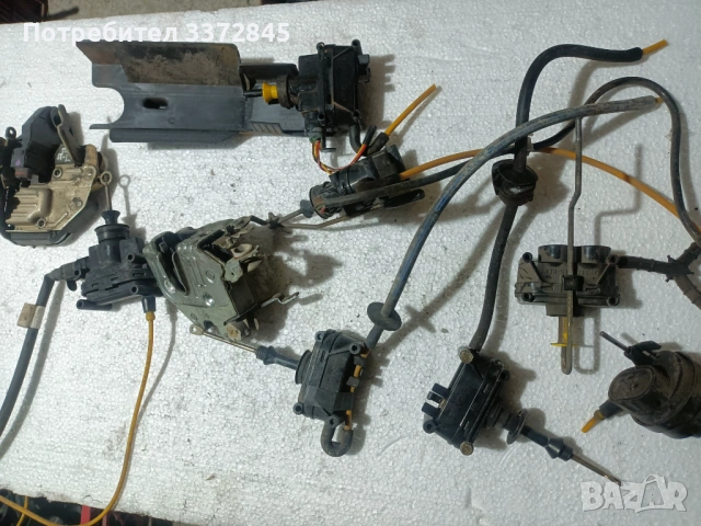 Части за Мерцедес 124, снимка 7 - Части - 53641441