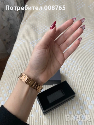 Продавам 3 оригинални часовника, снимка 3 - Дамски - 53618020