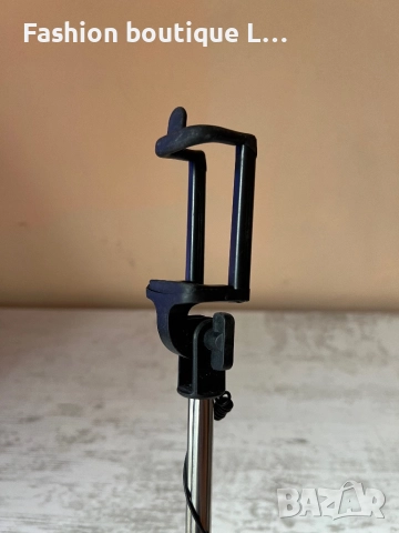 Селфи стик в черен цвят с бутон за снимане на дръжката 🖤 , снимка 6 - Селфи стикове, аксесоари - 52389547