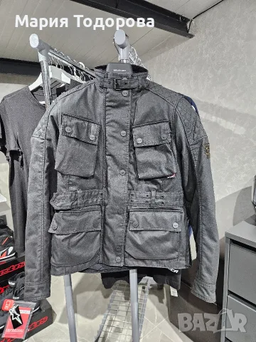Дамското мото яке Triumph, размер S