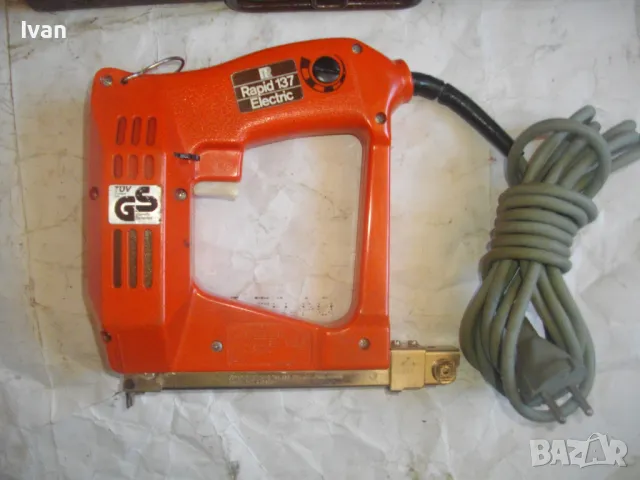 Rapid 137 Electric Made in SWEDEN Шведски Електрически ТАКЕР за скоби за кабели 5мм Оригинален РАПИД