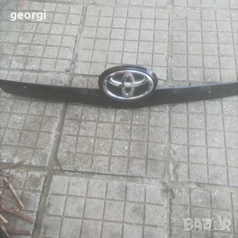 Тойота версо емблема заден капак със сензорна ключалка 