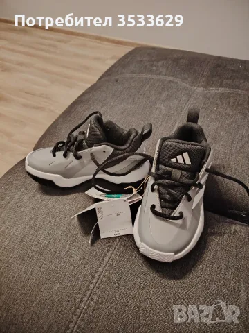 Маратонки adidas, снимка 2 - Детски маратонки - 55892457