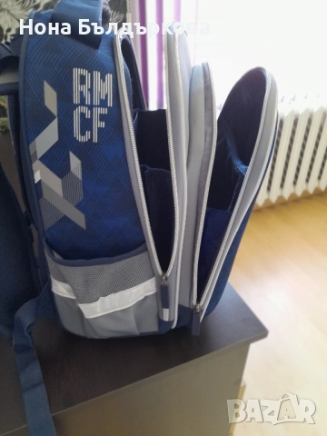Ученическа раница за 1 клас Реал Мадрид + несесер цената му е 10лв , снимка 16 - Раници - 51264609