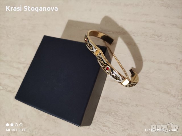 Дамска Гривна в Златист Цвят с Дизайн , снимка 2 - Гривни - 38976194