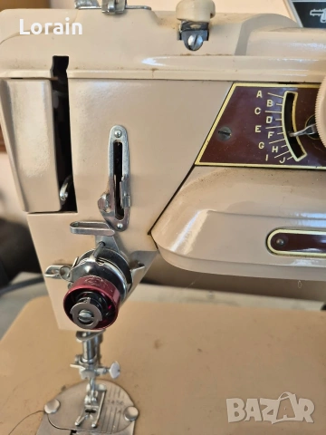 Шевна машина "SINGER 410G", снимка 7 - Шевни машини - 53130346