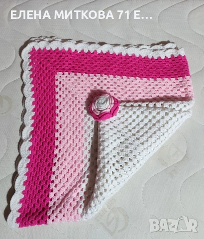 Покривка плетена на една кука с обемно цвете в центъра, снимка 2 - Покривки за маси - 53013676