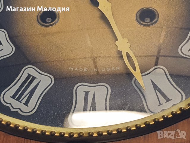 Стенен руски часовник Янтар Профилактиран. Работи точно., снимка 5 - Стенни часовници - 40970303