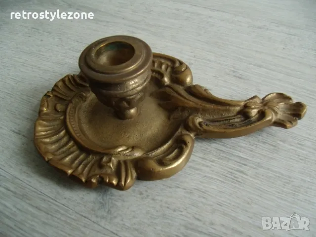 № 8000 стар метален / бронзов свещник   