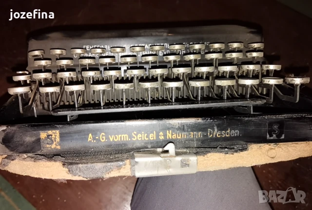 Антикварна печатаща машина Erika Naumann – 1940 г., снимка 9 - Антикварни и старинни предмети - 50830153