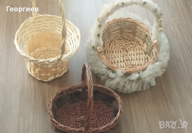 Кошници,Поставки за яйца.Престилки и други за кухня.