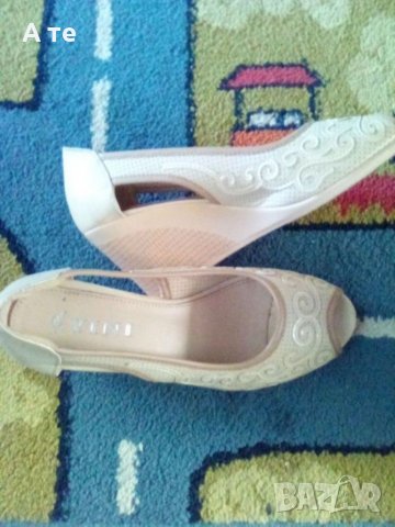 Дамски обувки , снимка 4 - Дамски обувки на ток - 35974639