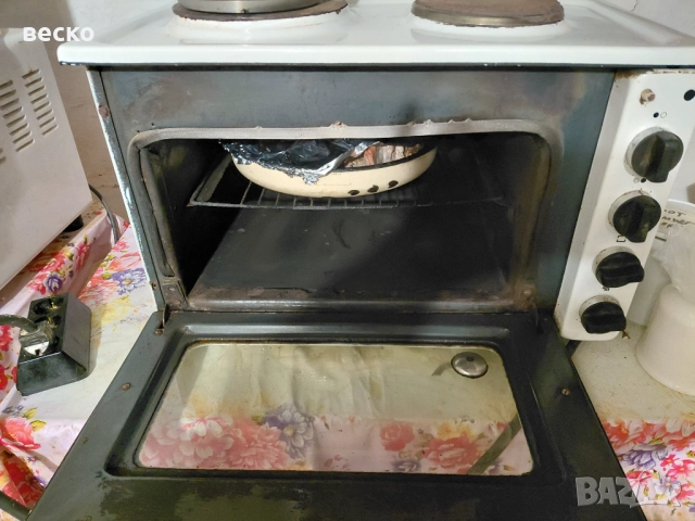 Продавам стара печка раховец работи , снимка 3 - Печки, фурни - 52588943