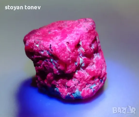 Самороден рубинен кристал с наситен цвят - 55кт.! Нетретиран! Нов!, снимка 13 - Други - 49832574