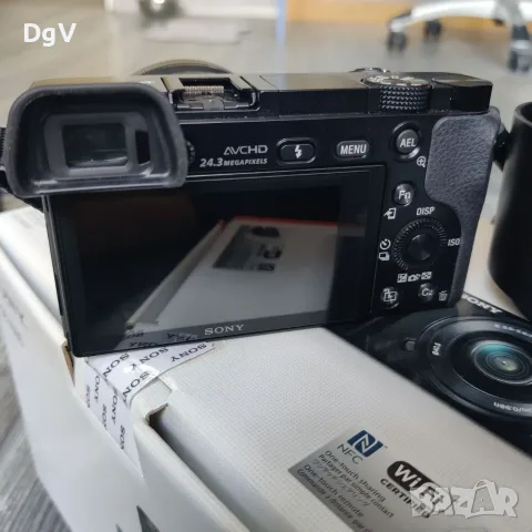Sony A6000 + 2 обективa Sony SEL 16-50mm f/3.5-5.6 PZ обектив Sony SEL 55-210mm, снимка 8 - Фотоапарати - 55864188