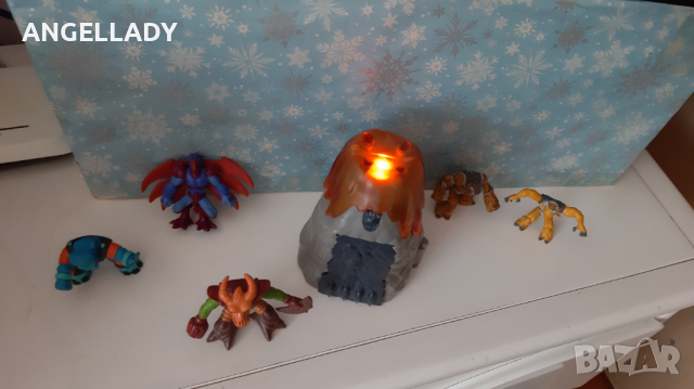 Продавам лот играчки вулкан и гормити, снимка 2 - Други - 36247048
