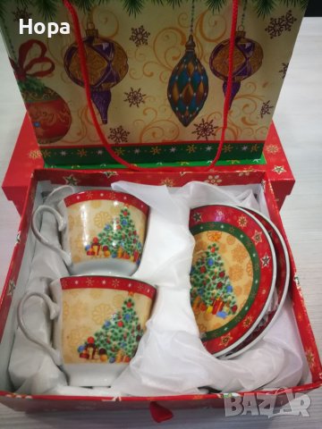 Коледен сервиз за кафе в Коледна кутия , снимка 1 - Сервизи - 38688164