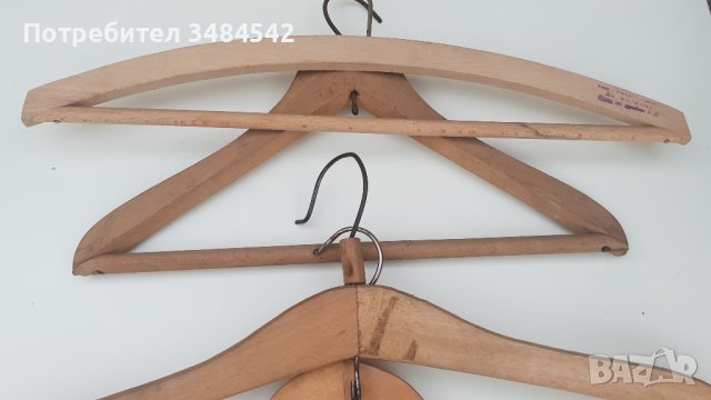 Закачалки за дрехи от дърво и пластмаса, снимка 3 - Други стоки за дома - 41565715