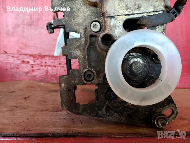 Нафтова помпа Bosch 1.9 Peugeot с дюзи, снимка 9 - Части - 40798877
