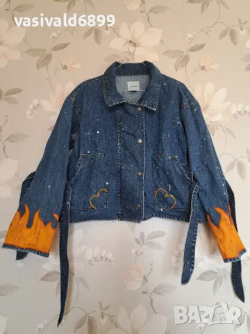 Ръчно рисувано дамско дънково яке, снимка 4 - Якета - 49968078