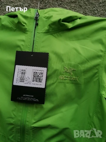 Продавам чисто ново зелено дамско яке с висока водоустойчивост - мембрана Arc'teryx , снимка 2 - Якета - 51170622