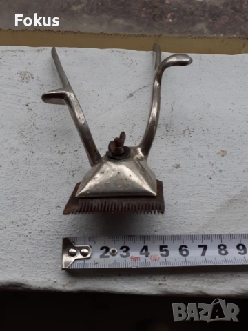 Стара ръчна машинка за подстригване, снимка 4 - Антикварни и старинни предмети - 53498778