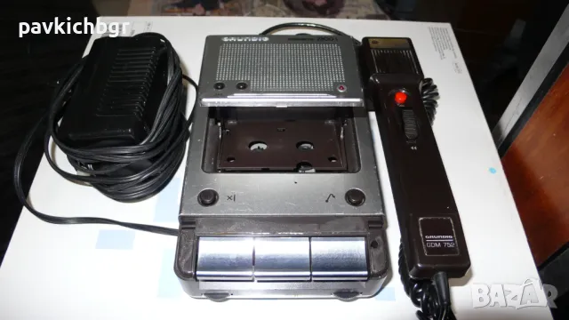 Продавам мини касетофон, снимка 2 - Радиокасетофони, транзистори - 48641334