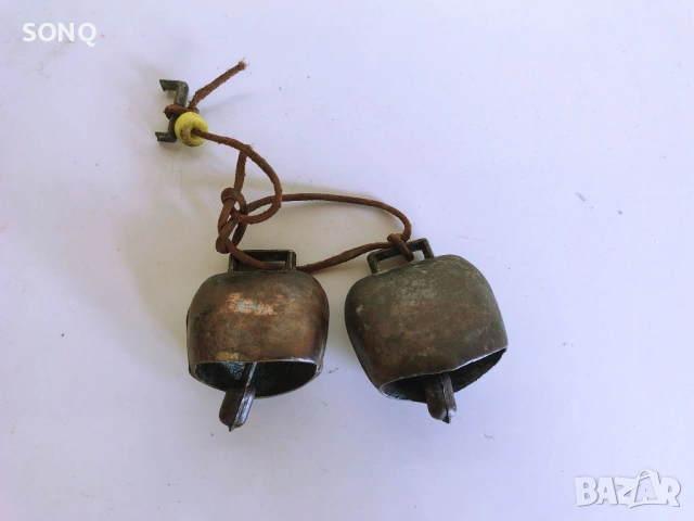 Стари Бронзови Хлопки,Звънци