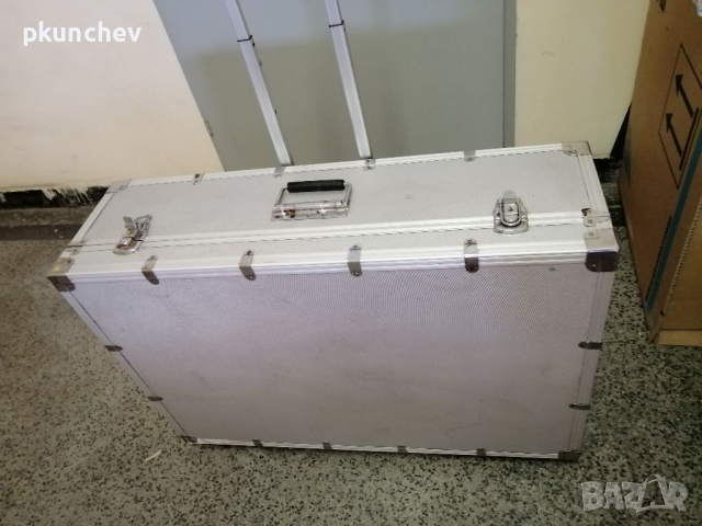 Голям алуминиев куфар за техника или инструменти, снимка 1 - Куфари с инструменти - 36126988