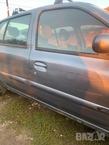 Renault Symbol 1.5 dCi, снимка 3 - Автомобили и джипове - 52406572