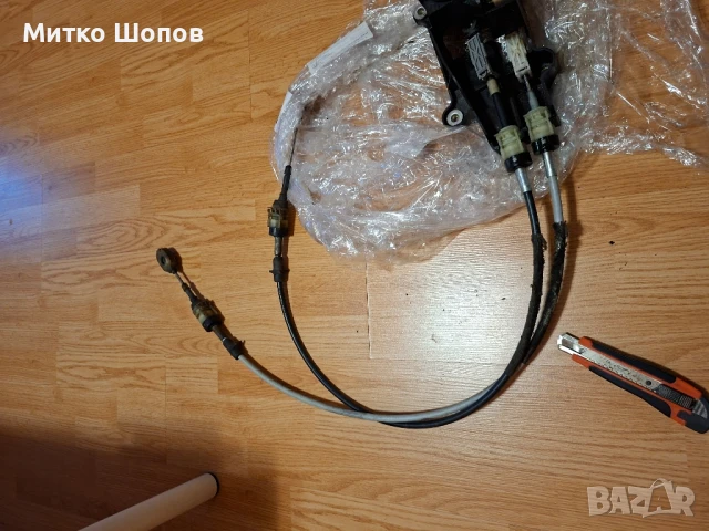 Продавам жила и лост за скорости за Опел Зафира А 