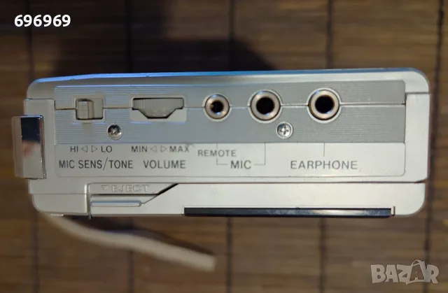 Мини касетофон Sanyo Vintage M1120 с вграден високоговорител., снимка 2 - Радиокасетофони, транзистори - 56254054