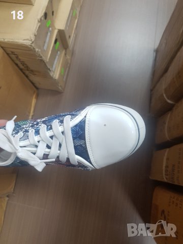 Обувки, снимка 6 - Дамски ежедневни обувки - 40594046