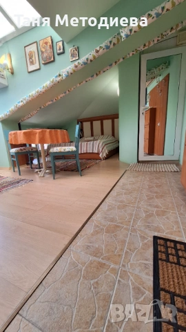 Мансардно студио за гости „Уют“ – нощувки в Карлово с изглед към Балкана, Wi-Fi и климатик, снимка 6 - Квартири, нощувки - 53032035